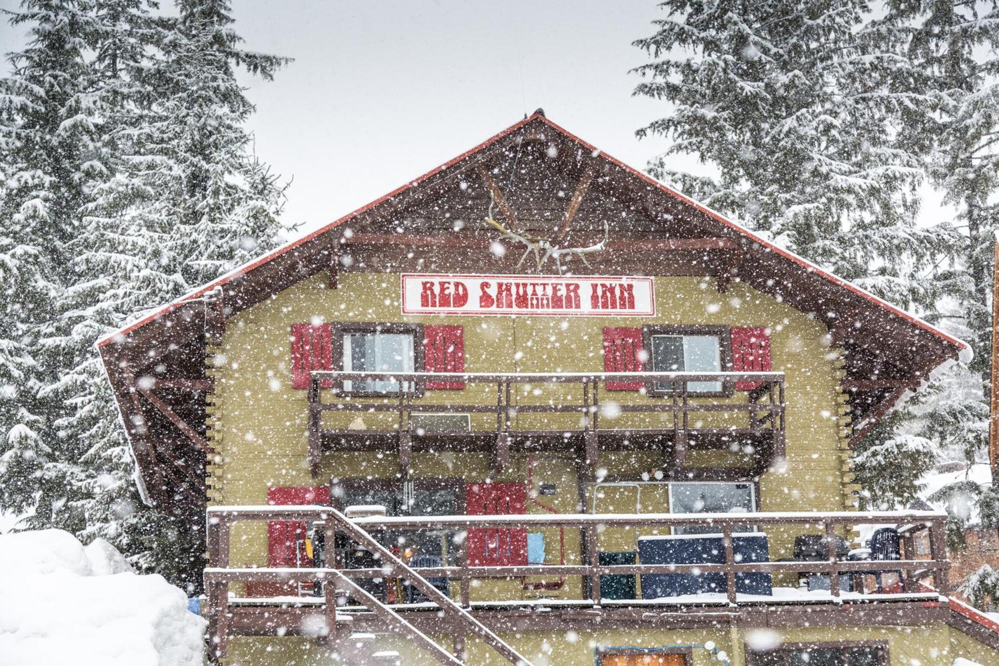 Red Shutter Inn Rossland Kültér fotó