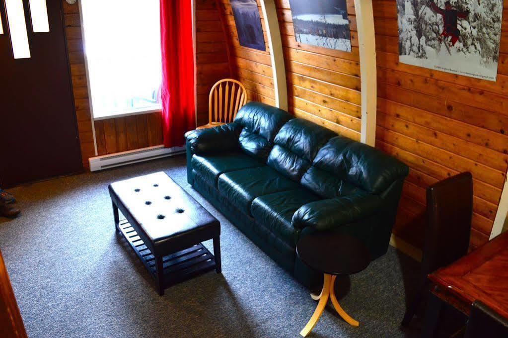 Red Shutter Inn Rossland Kültér fotó